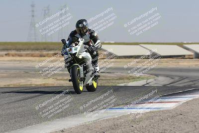 media/Oct-30-2023-Fastrack Riders (Mon) [[491f57d87d]]/Level 2/1230pm (Wheelie Bump)/